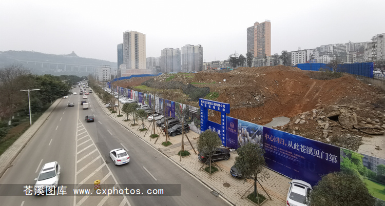 20190202苍溪县城滨江路鸣悦城楼盘建设01