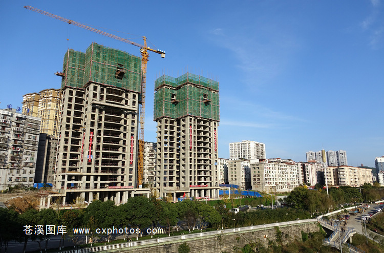 20191201苍溪县城滨江路鸣悦城楼盘建设(王永培摄)04